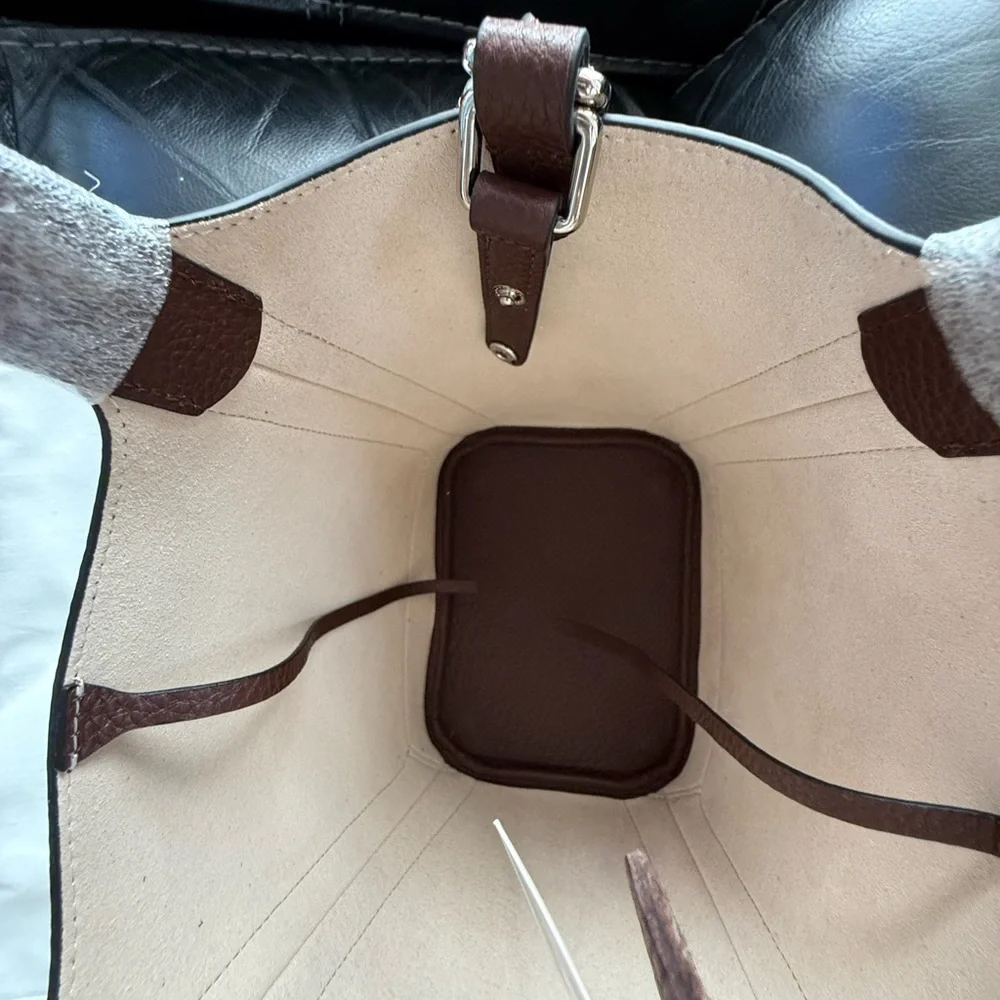 The Horse Brown Tote Bag Minimalist Design - Picture 4 of 5